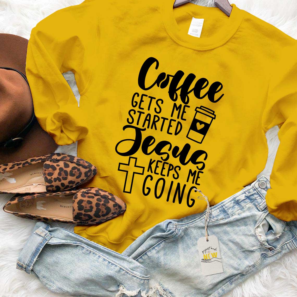 Coffee gets me started jesus keeps 2024 me going hoodie